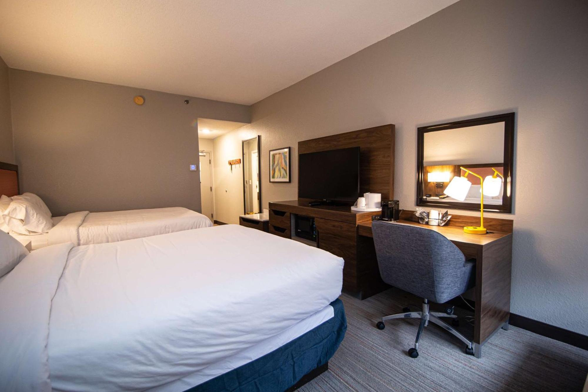 Hampton Inn Atlanta/פיצ'טרי סיטי מראה חיצוני תמונה