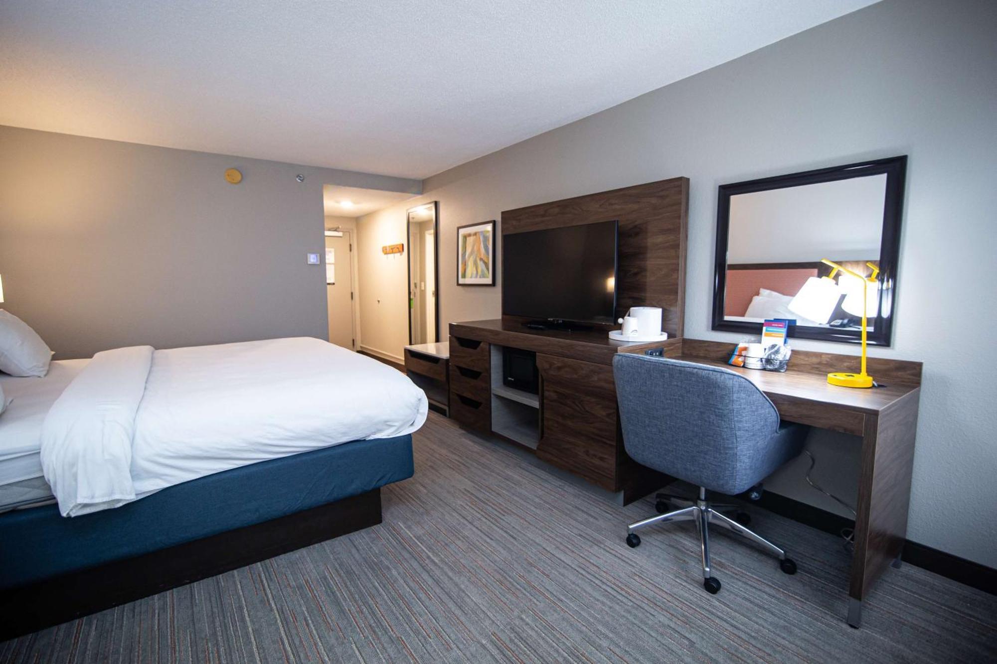 Hampton Inn Atlanta/פיצ'טרי סיטי מראה חיצוני תמונה