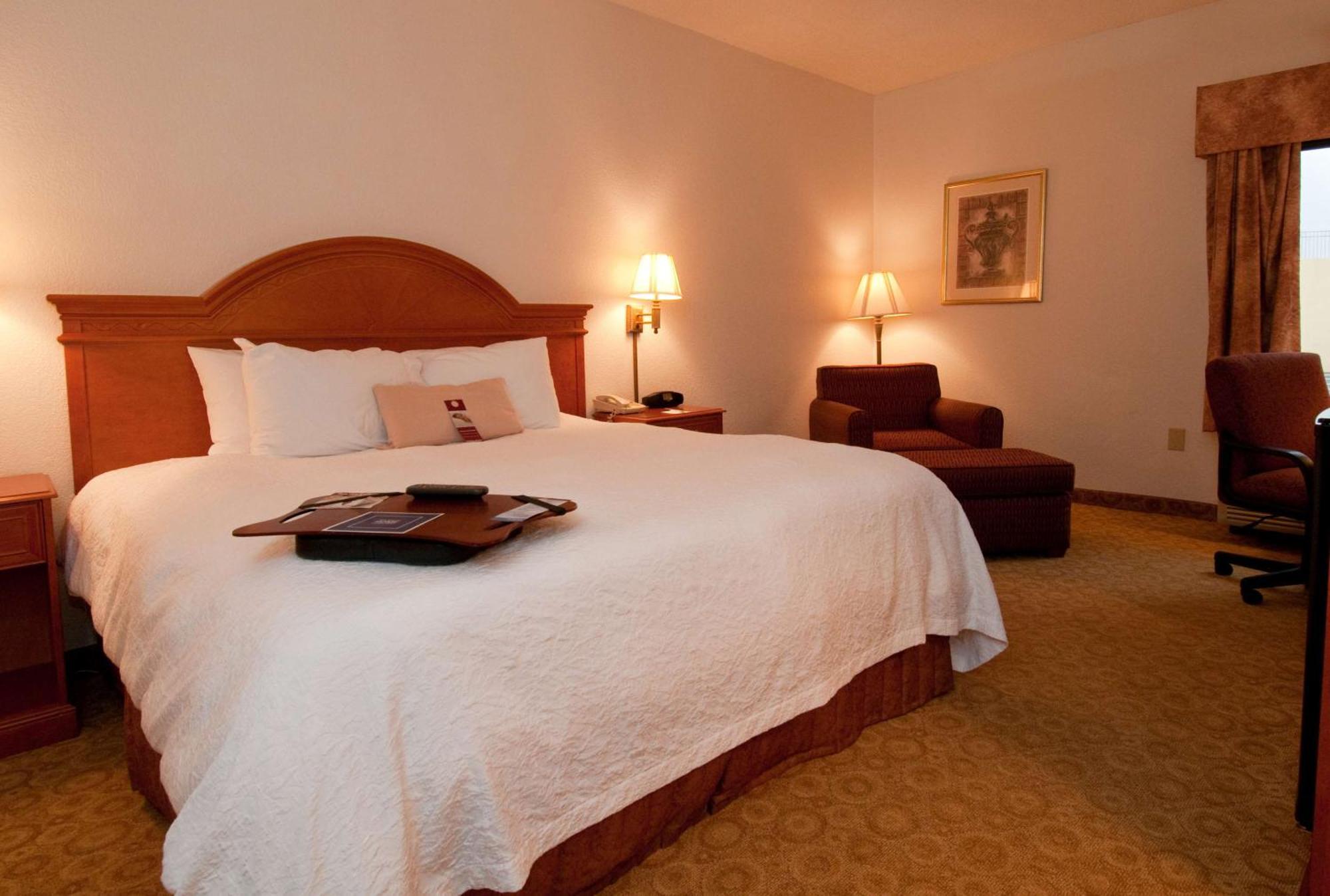 Hampton Inn Atlanta/פיצ'טרי סיטי מראה חיצוני תמונה
