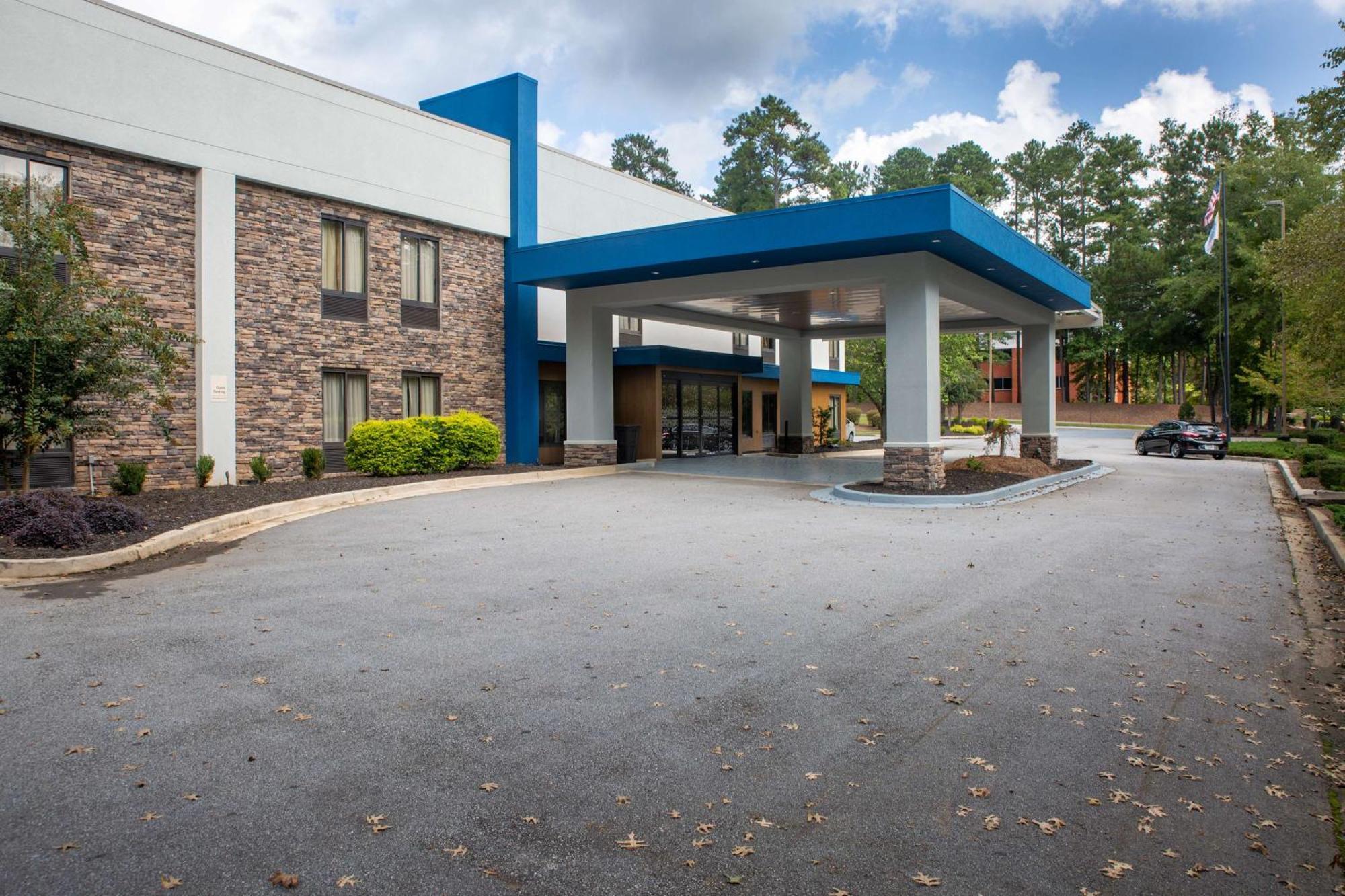 Hampton Inn Atlanta/פיצ'טרי סיטי מראה חיצוני תמונה